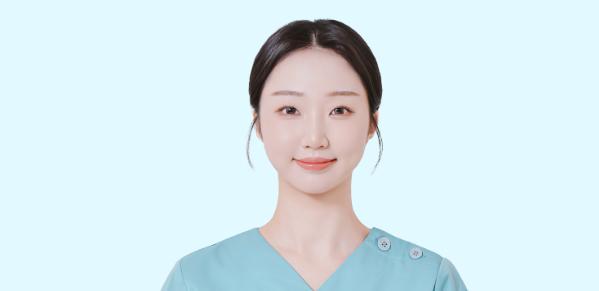 72병동 김예주 간호사 이미지